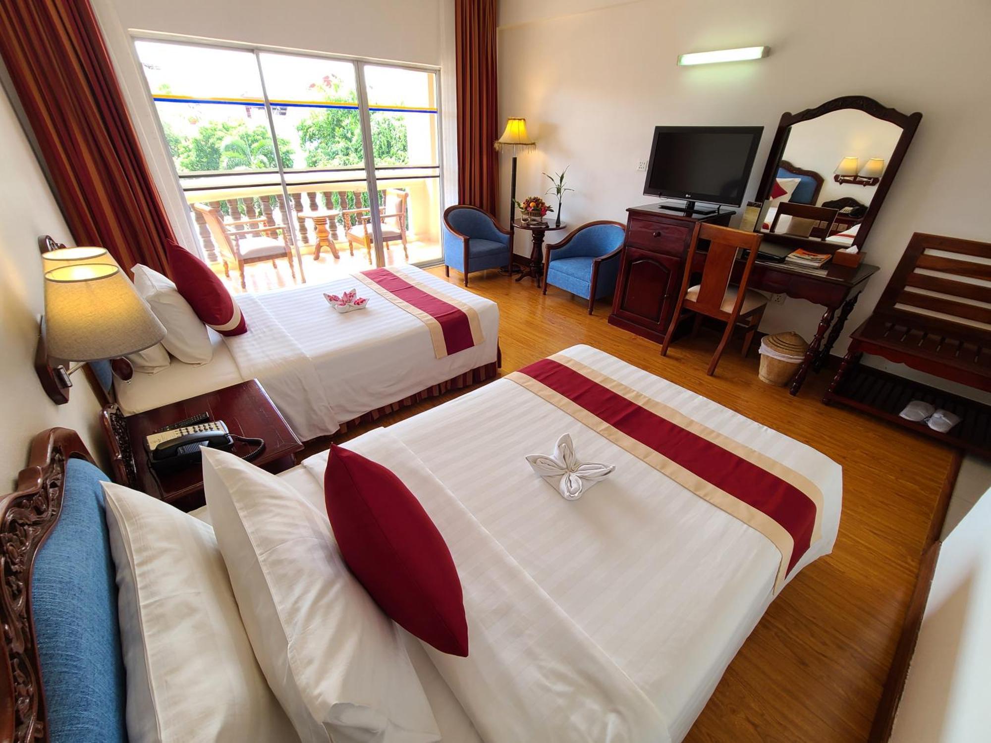 Hotel Somadevi Angkor Resort & Spa Sziemreap Kültér fotó