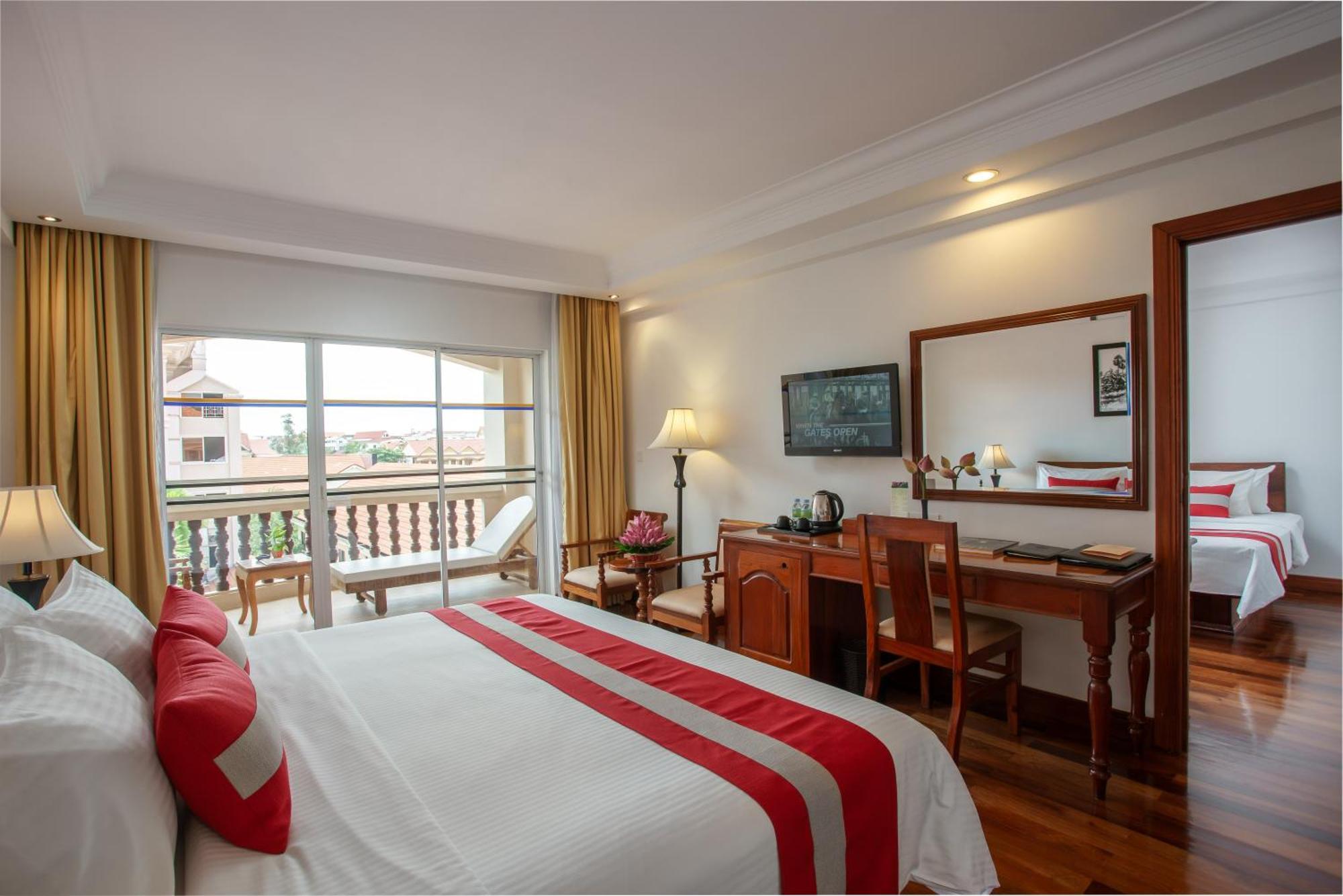 Hotel Somadevi Angkor Resort & Spa Sziemreap Kültér fotó