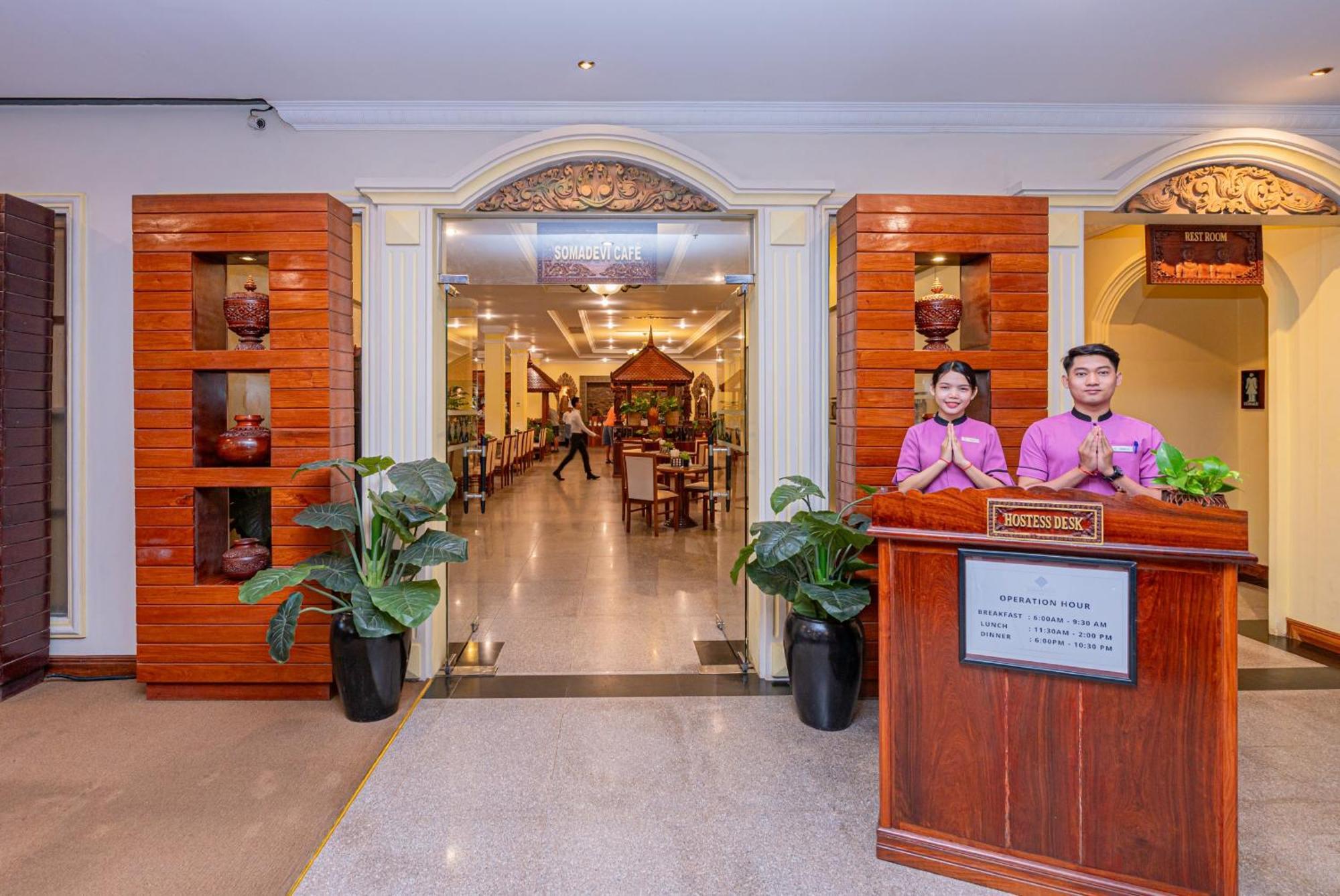 Hotel Somadevi Angkor Resort & Spa Sziemreap Kültér fotó