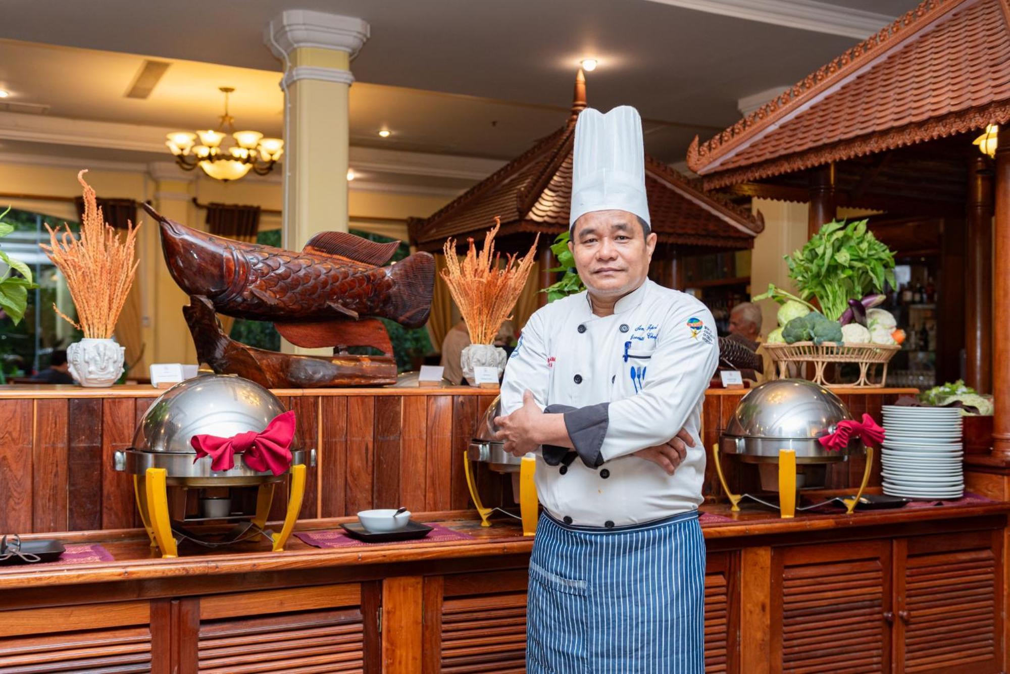 Hotel Somadevi Angkor Resort & Spa Sziemreap Kültér fotó