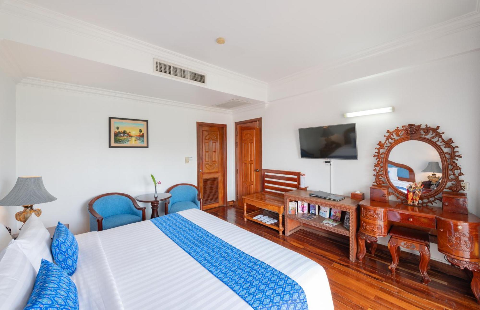 Hotel Somadevi Angkor Resort & Spa Sziemreap Kültér fotó