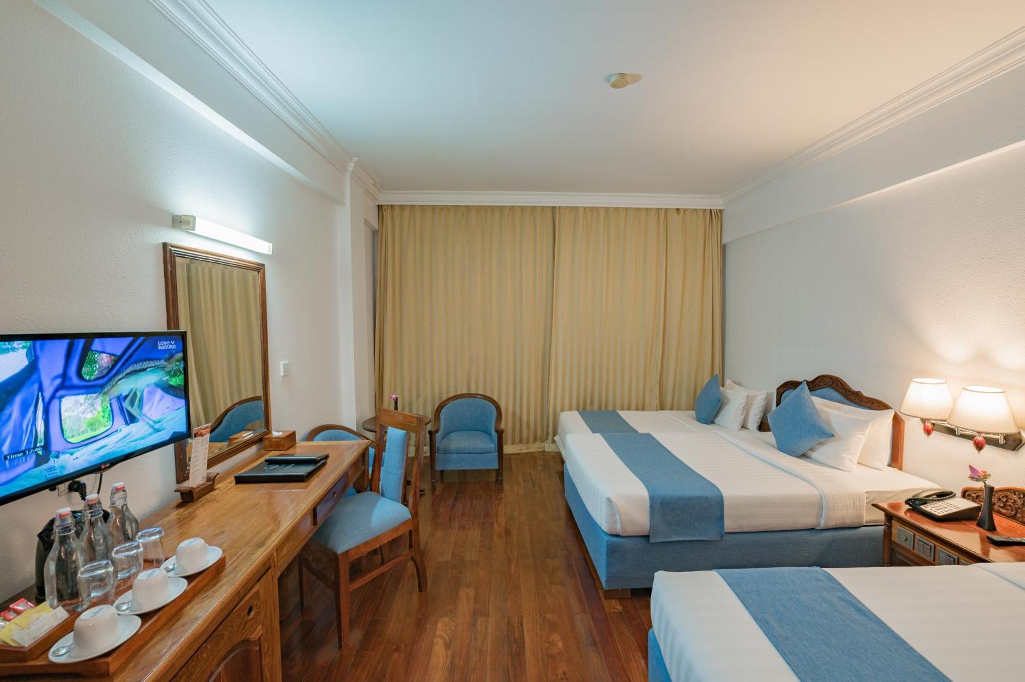 Hotel Somadevi Angkor Resort & Spa Sziemreap Kültér fotó